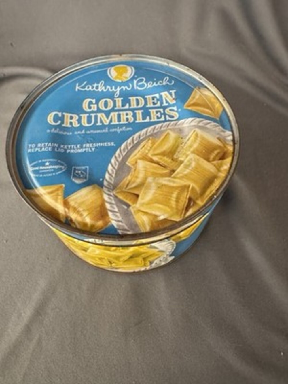 Vintage Golden Crumbles Kathryn Beich Tin Can 5”D x 3”H